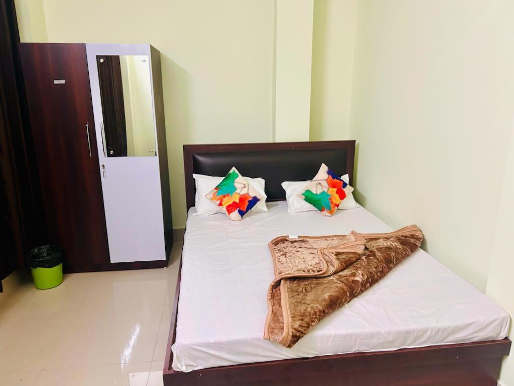 Jm Suites Tezpur Esterno foto